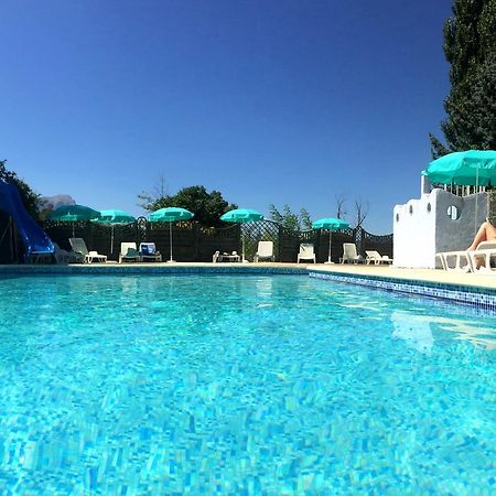 Camping Les Grillons Hotel Embrun Exterior photo