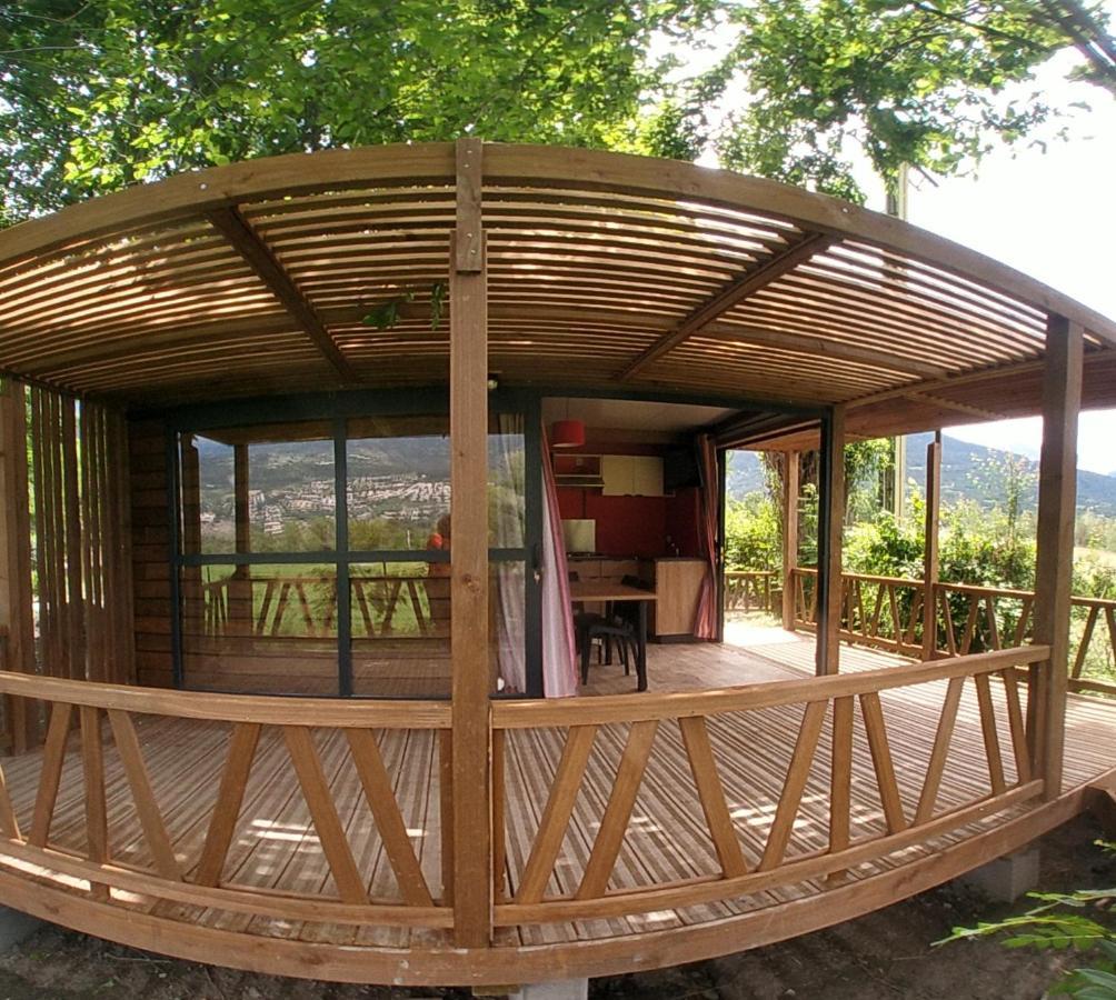 Camping Les Grillons Hotel Embrun Exterior photo