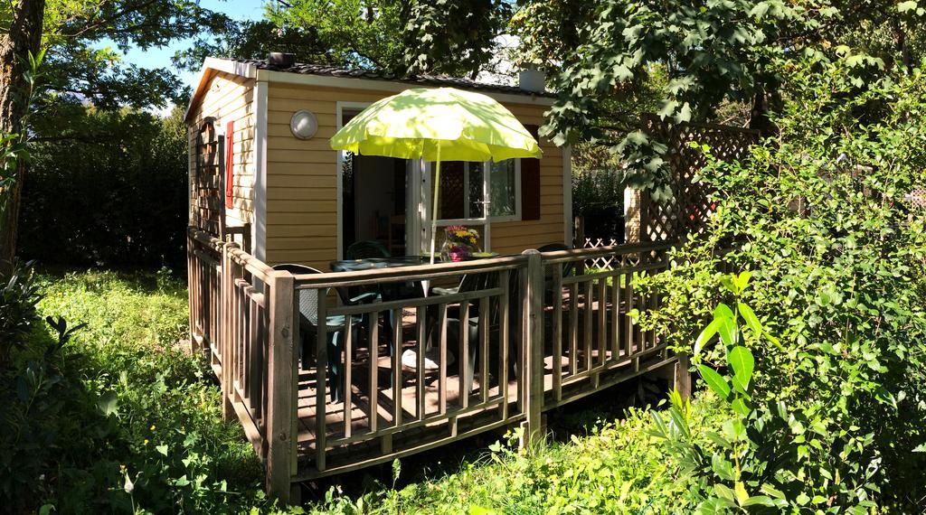 Camping Les Grillons Hotel Embrun Exterior photo